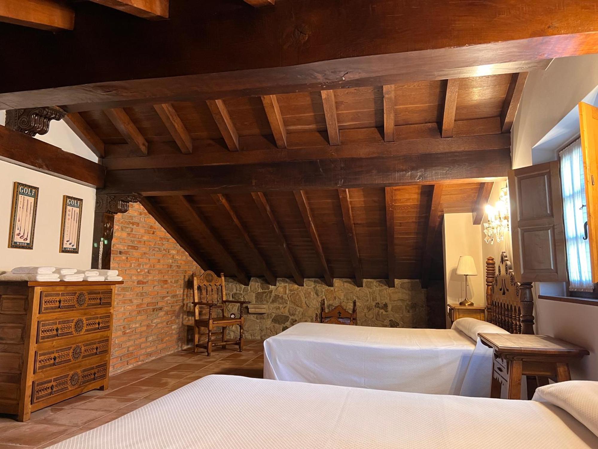 Apartamentos Villa Julieta Ruente Eksteriør bilde