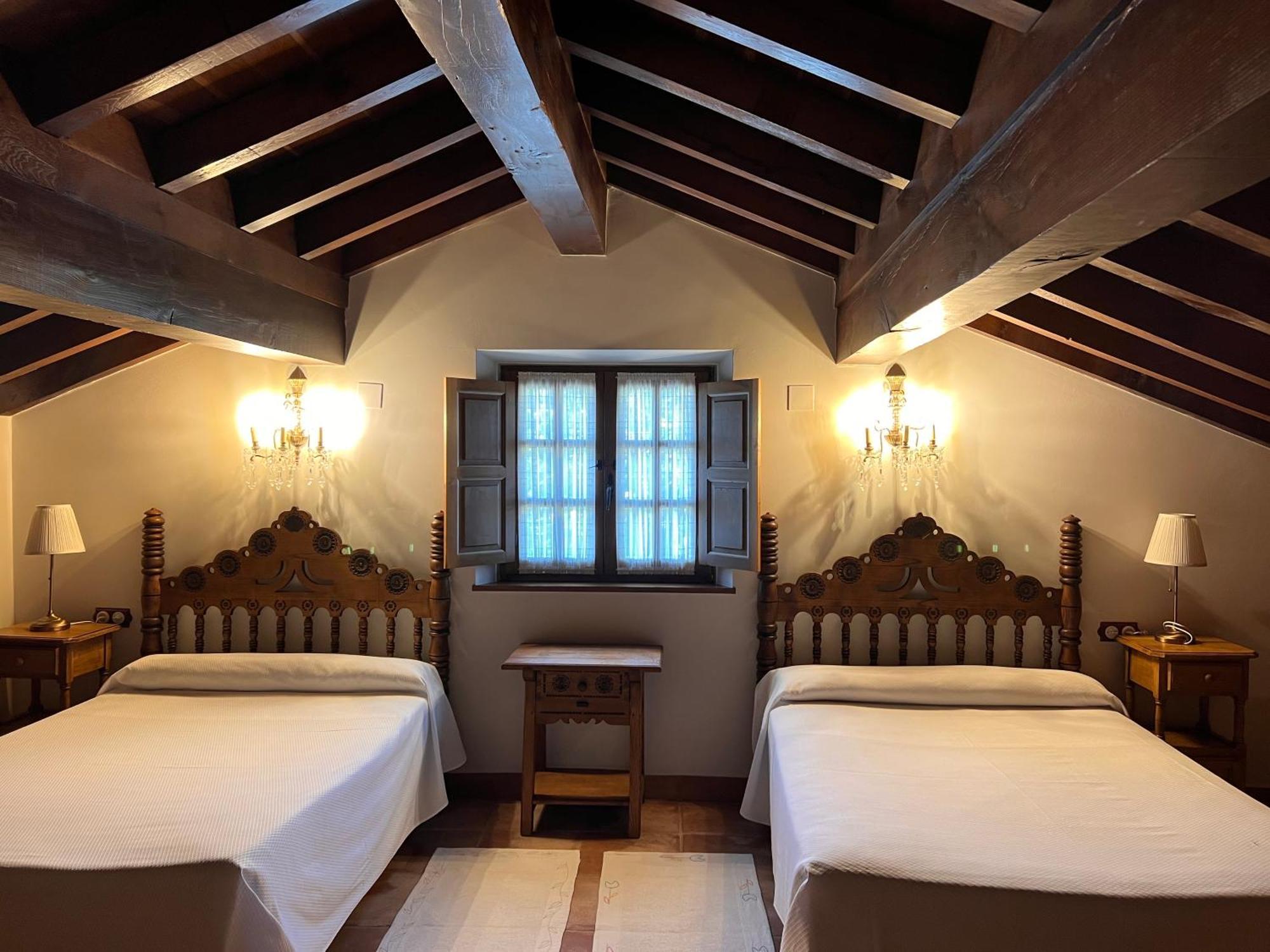 Apartamentos Villa Julieta Ruente Eksteriør bilde