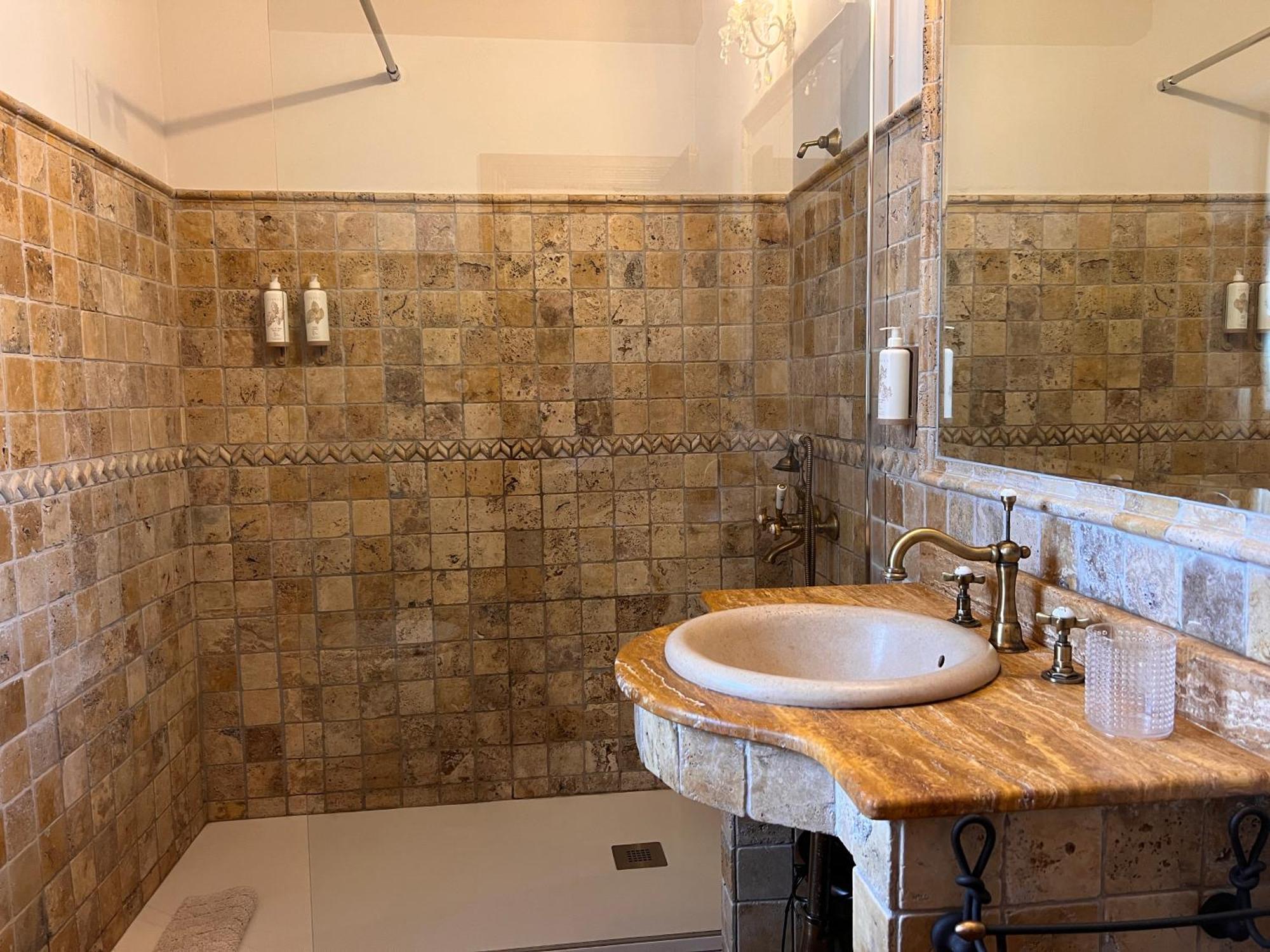 Apartamentos Villa Julieta Ruente Eksteriør bilde